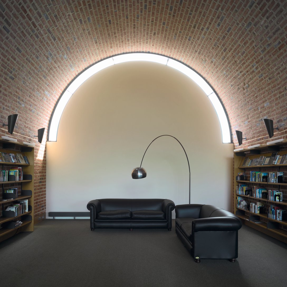 Gemeentehuis, Bibliotheek en Theater